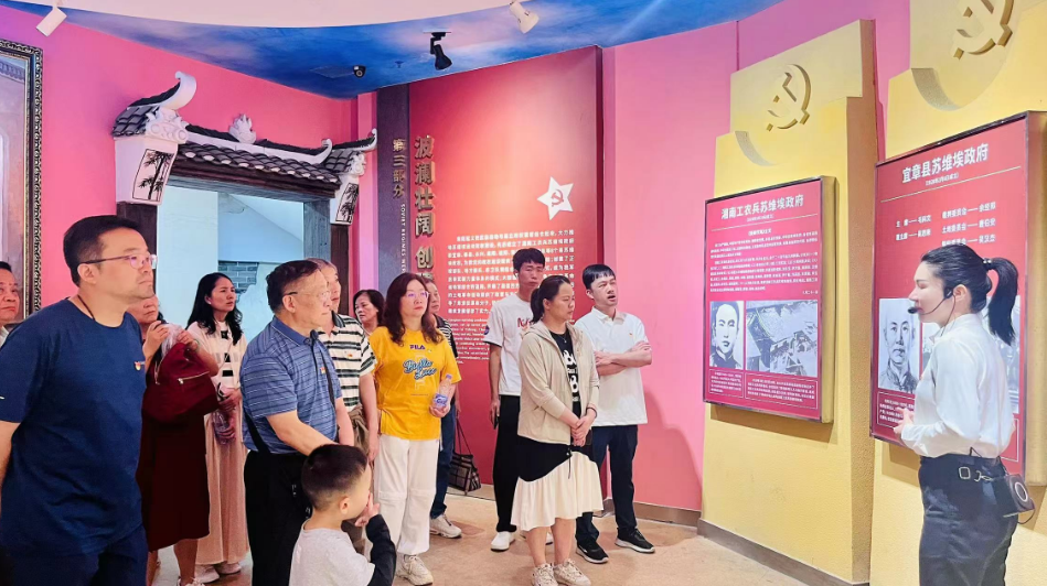 党建之光，照亮前行之路